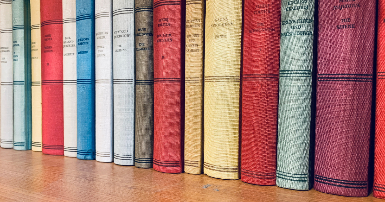 The 20 most influential books of all time (Infographic)