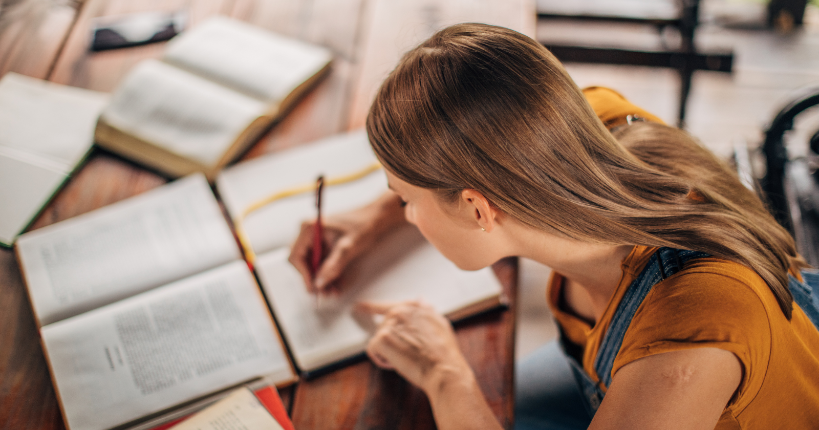 How to write a scholarship essay: 9 essential steps