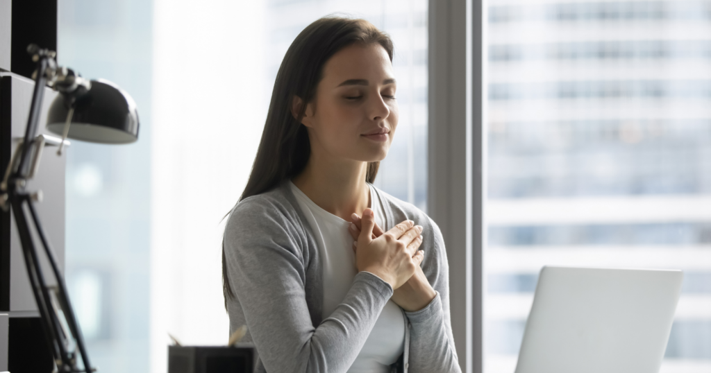 8 small habits that make the difference between loving your life and simply surviving it