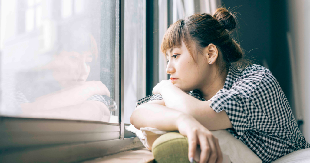 People who have nearly no close friends or family to lean on usually display these habits (without realizing it)