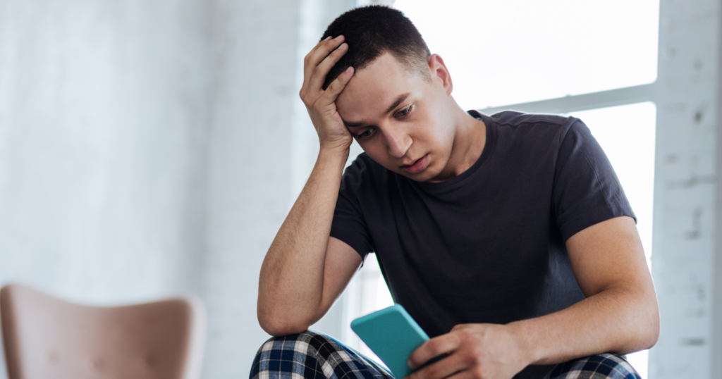 Men who are neither trustworthy nor honest usually display these 8 subtle behaviors