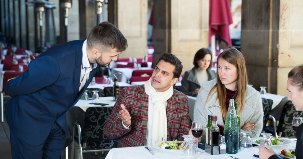 8 things middle class people do in restaurants without realizing how they come across