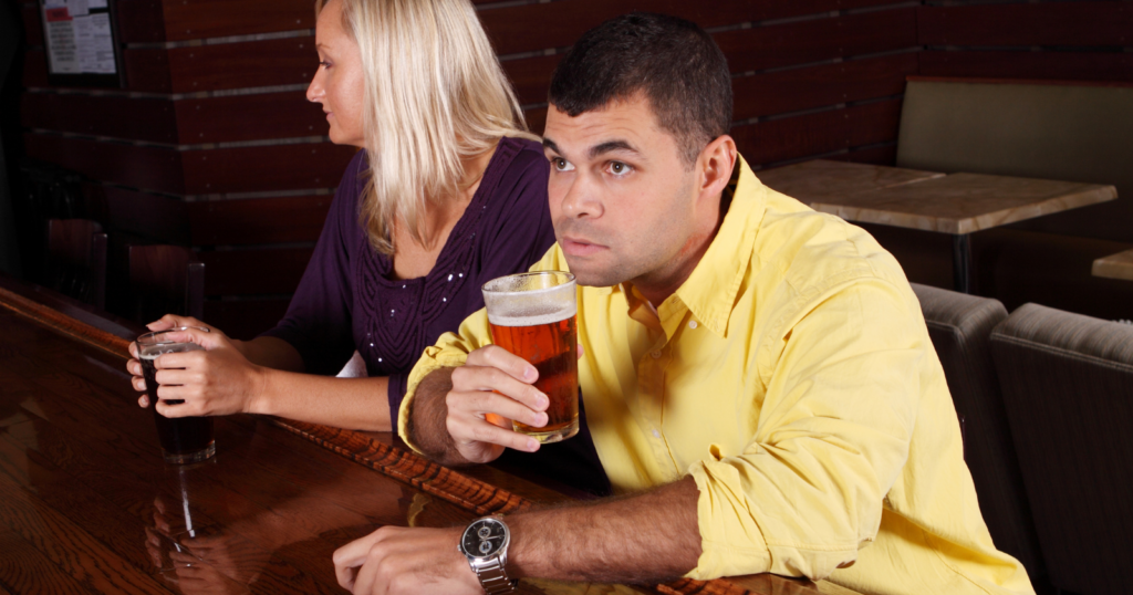 10 subtle behaviors of people who have difficulty reading social cues