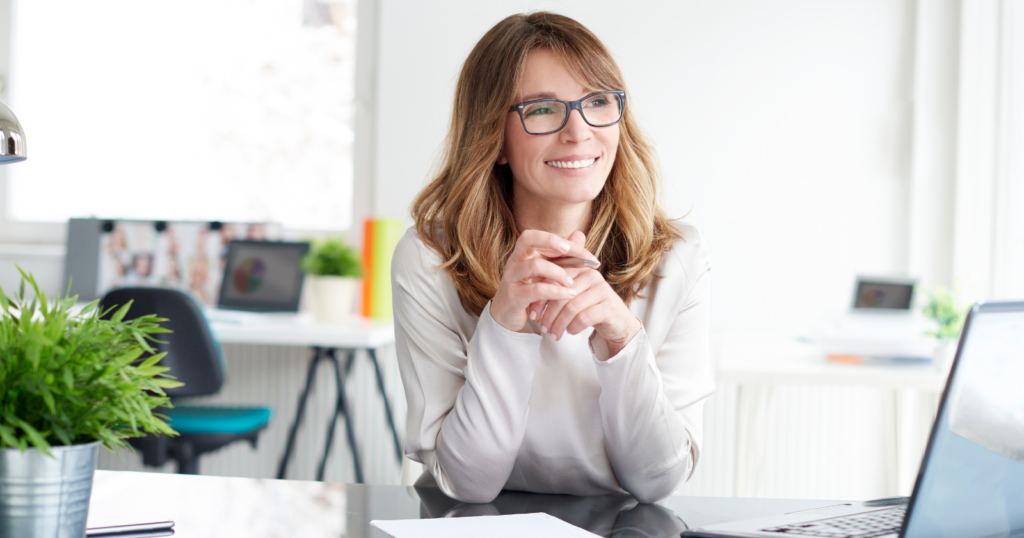 8 small acts of confidence that will make you stop caring what others think