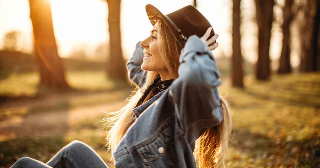 People who genuinely enjoy being alone have these 12 personality traits