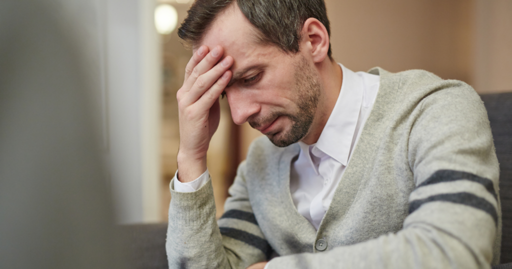 10 signs you’re a hard person to get close to (even if you don’t mean to be)