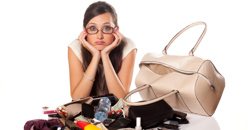 7 tiny habits that prevent unsuccessful women from ever gaining momentum in life