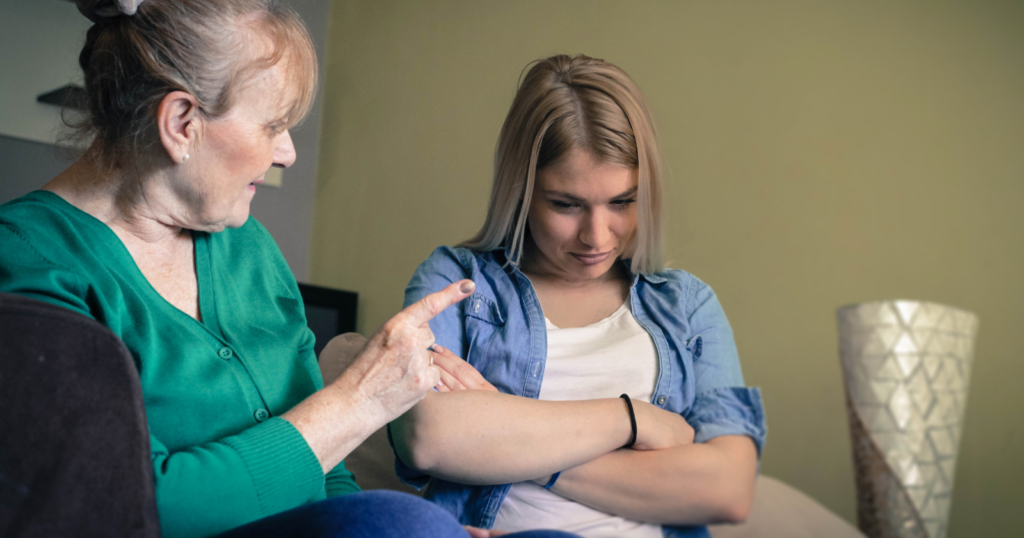 7 behaviors that make adult children feel disconnected from their parents, says psychology