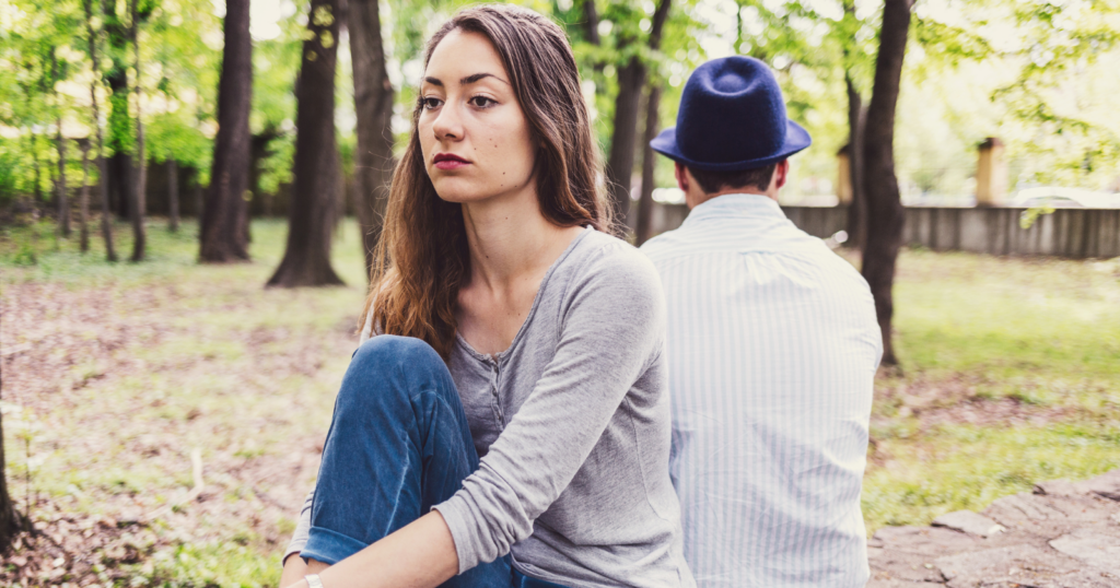 7 behaviors of people who are very difficult to read, according to psychology