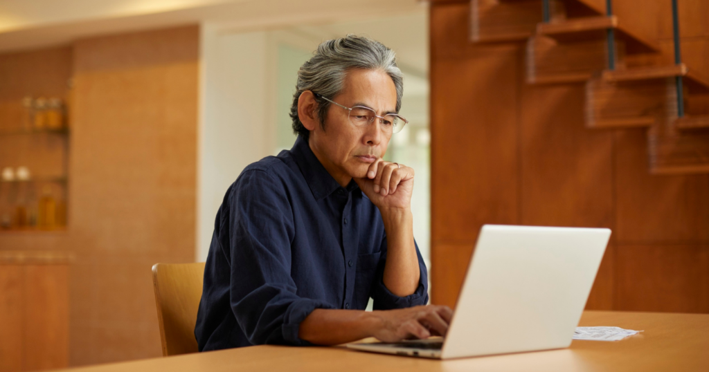 8 behaviors of people who maintain a razor sharp mind as they get older, says psychology
