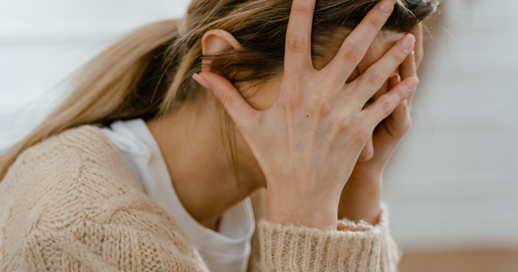 If you really want to stop overthinking every decision, start by saying goodbye to these 5 beliefs