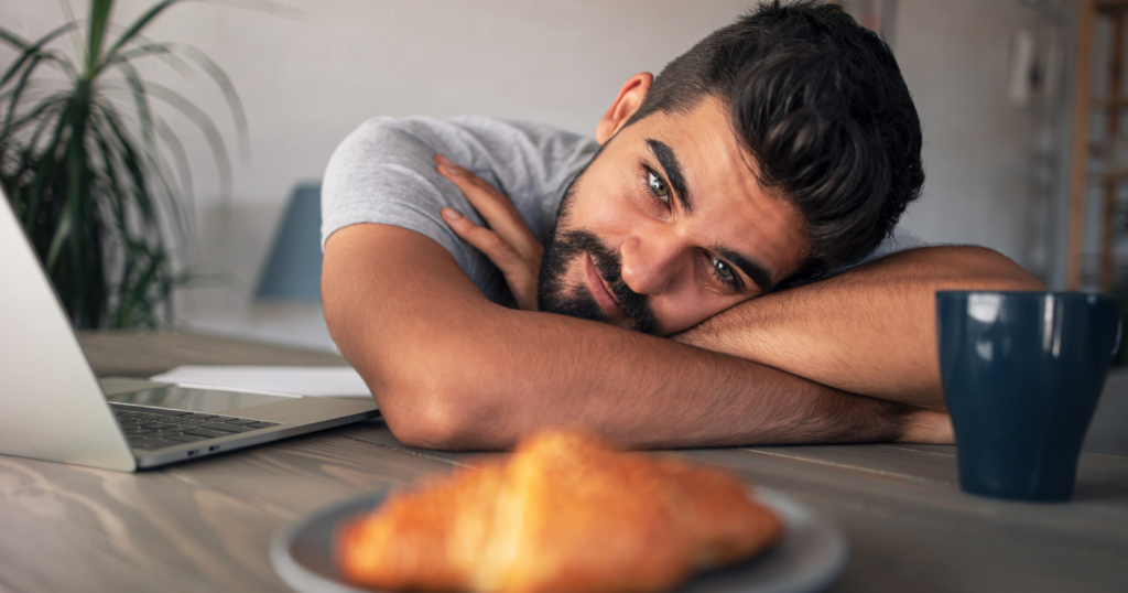7 morning habits of people who will probably never be rich or successful, says psychology