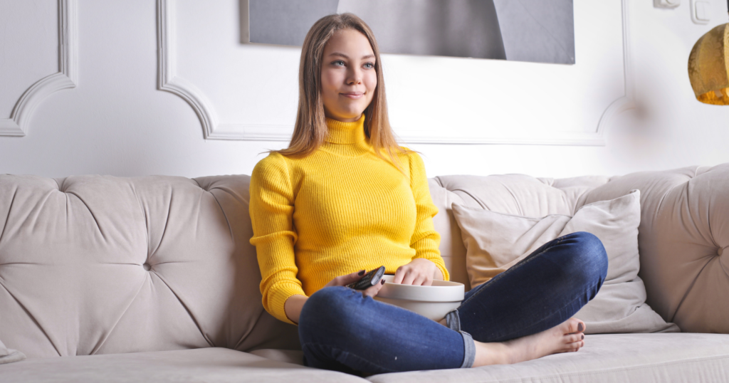 People who prefer watching documentaries over fictional movies usually display these 7 behaviors, according to psychology