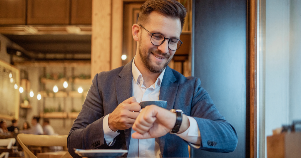 8 signs a person has a lot of money in their bank account, even if they don’t often show it