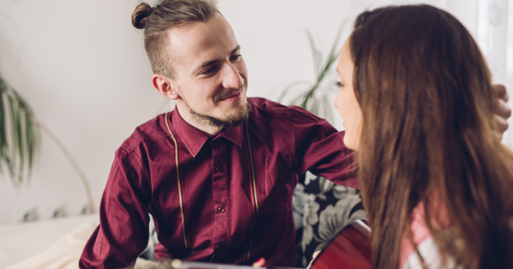 7 tiny things kind men do that women quietly appreciate, says a psychologist