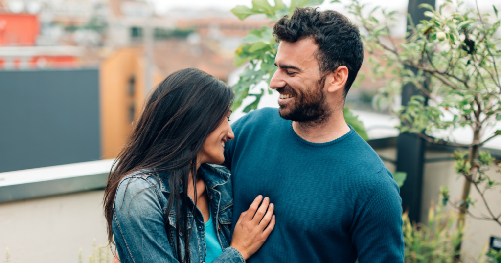 8 micro signals men give off when they’re quietly falling in love, according to psychology