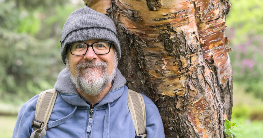 7 habits of boomers who are popular and well-liked among younger people, says psychology