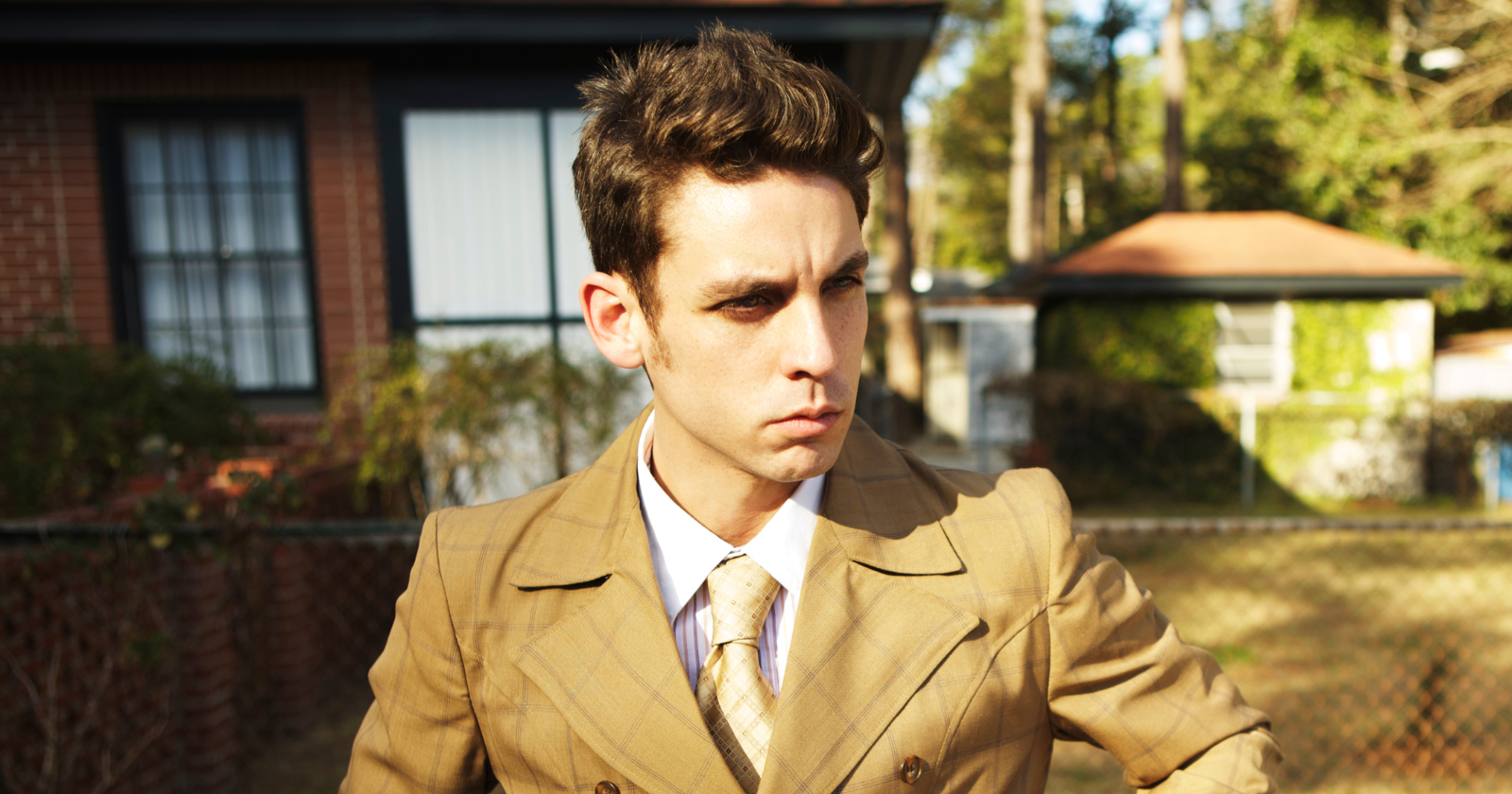 7 subtle ways people signal their wealth without saying a word