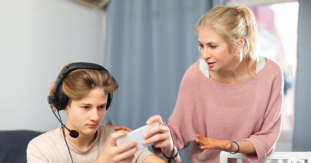 8 basic manners boomers were taught that younger generations have lost and how it’s ruining society