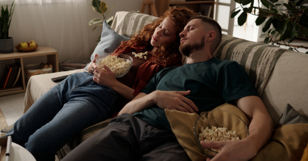 People who use old movies as background noise typically show these 8 comfort-seeking habits