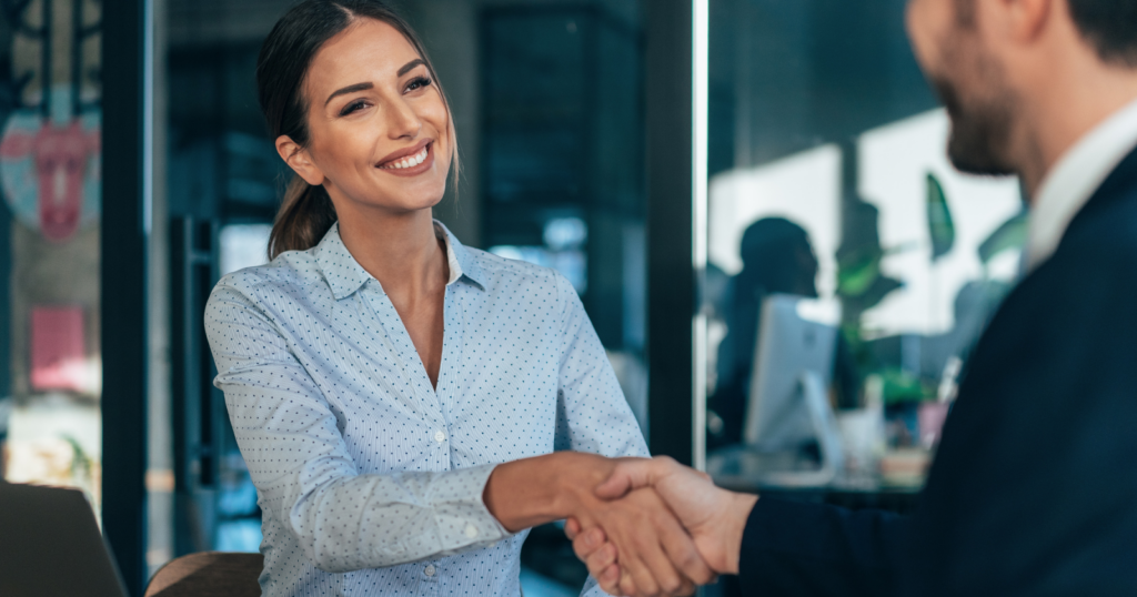 Psychology says people who introduce themselves with a firm handshake and eye contact display these 9 qualities that linger long after the conversation ends