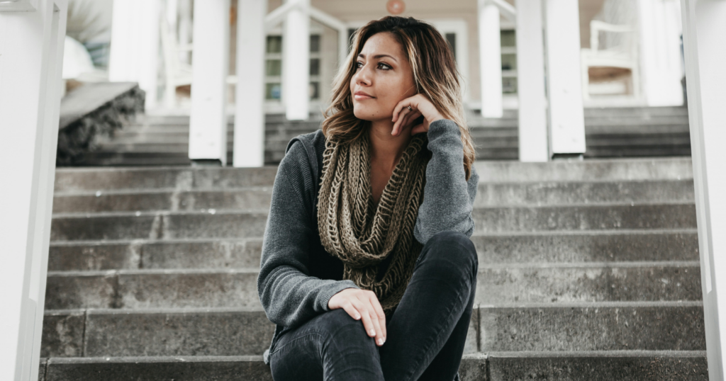 The art of quiet confidence: 8 things self-assured people never do in social situations