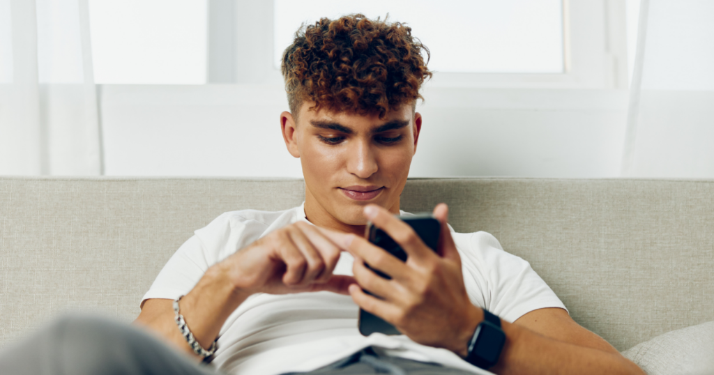 Psychology says people who take three days to respond to texts but remember every detail of your last conversation share these 8 traits