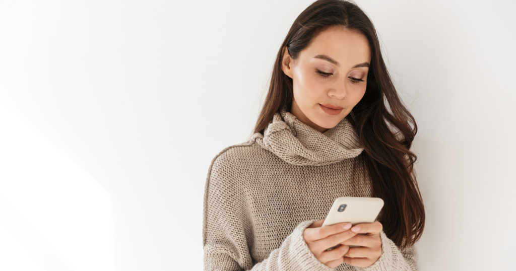 Psychology says adults who take hours or days to respond to texts aren’t disorganized or avoidant — they’re operating with a nervous system that treats every notification like an urgent demand that requires a perfectly calibrated response