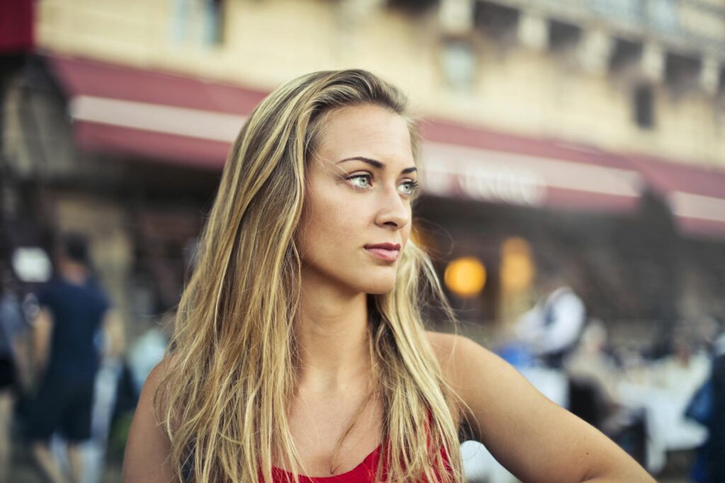 Psychology says people who genuinely don’t care what others think aren’t rude or selfish — they’ve reached a level of inner peace that comes from finally valuing their own judgment over external validation